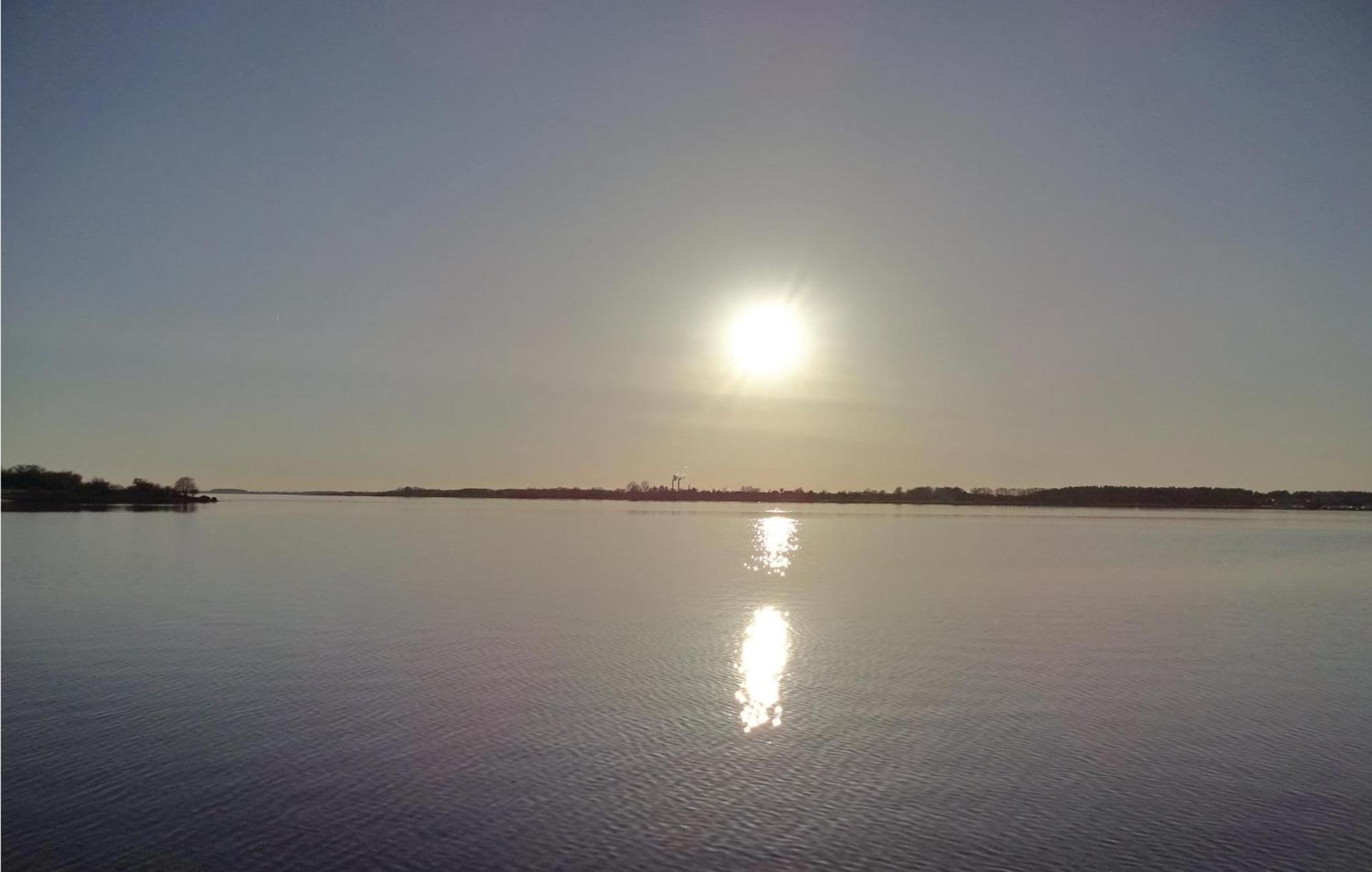 Awesome Home In Soelvesborg With House Sea View Kültér fotó